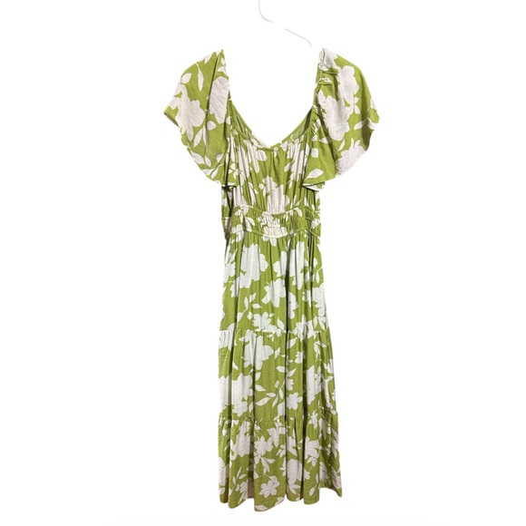 Blu Pepper Green Floral Tiered Midi Dress Smocked Waist M spring - Picture 3 of 7